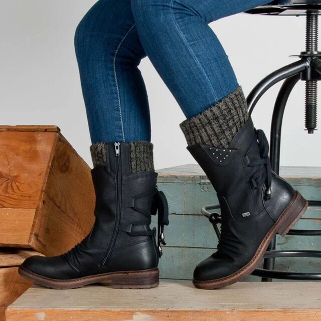 Women's casual boots to the calves with side zippers