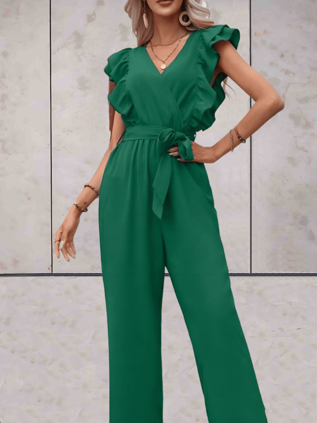 Women's trendy V-neck jumpsuit