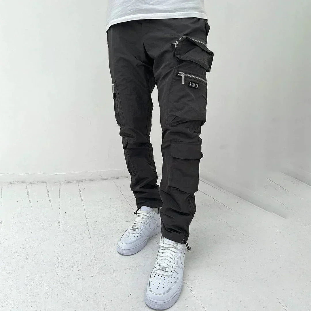 Trendy beltless cargo pants for men