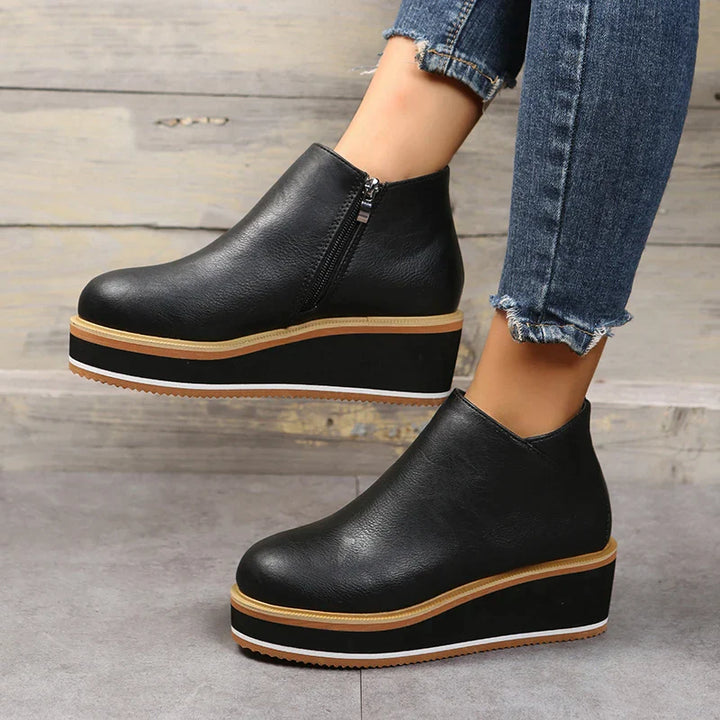 Stylish Women's Ankle Boots with Zip and Platform - Comfortable, Trendy Footwear