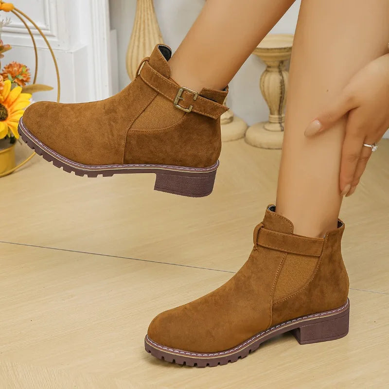 Stylish women's casual outdoor boots with belt buckle