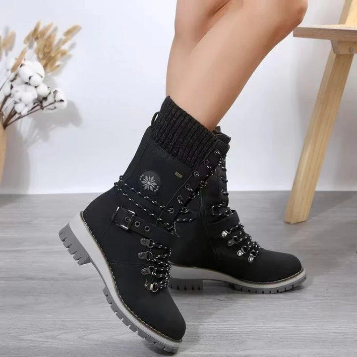 Gorgeous women’s casual boots with side zip