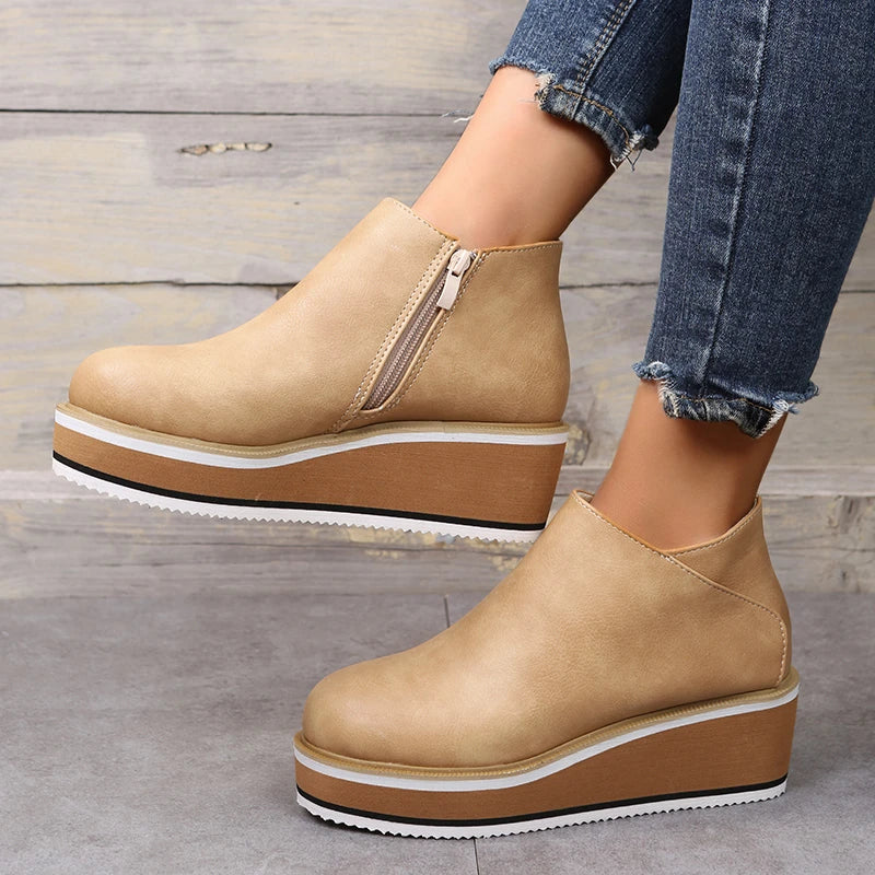 Stylish Women's Ankle Boots with Zip and Platform - Comfortable, Trendy Footwear