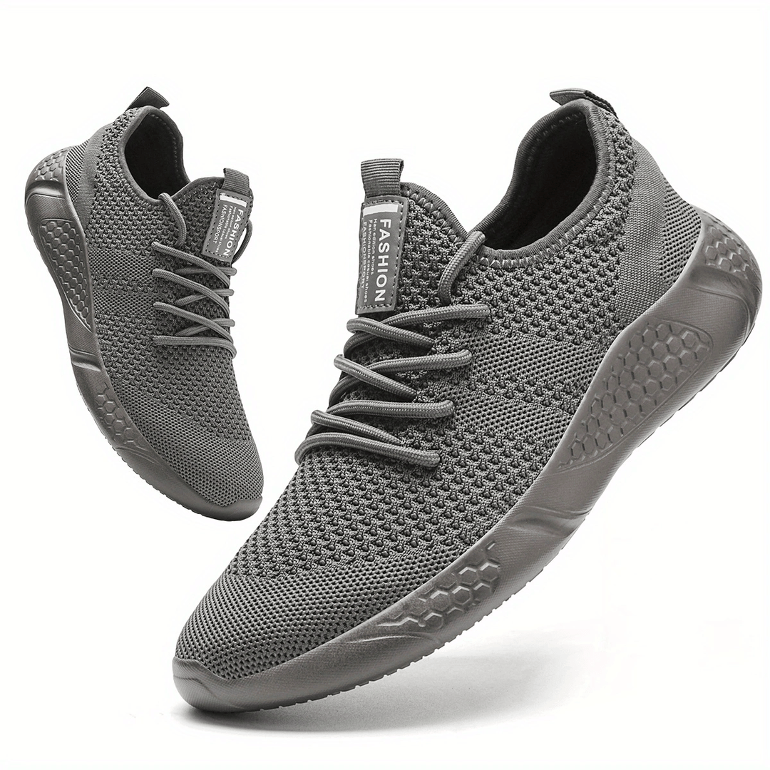 Knitted lightweight sneakers for men