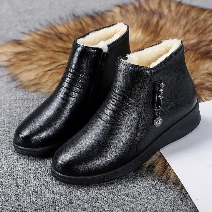 Elegant short winter boots for women