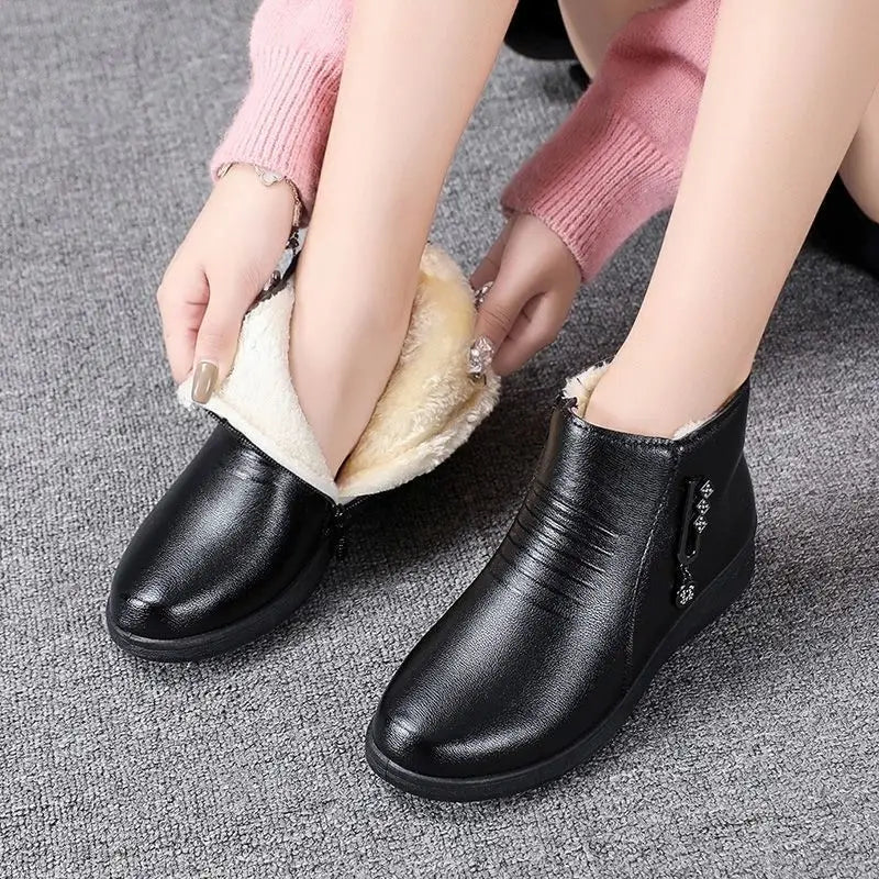 Elegant short winter boots for women