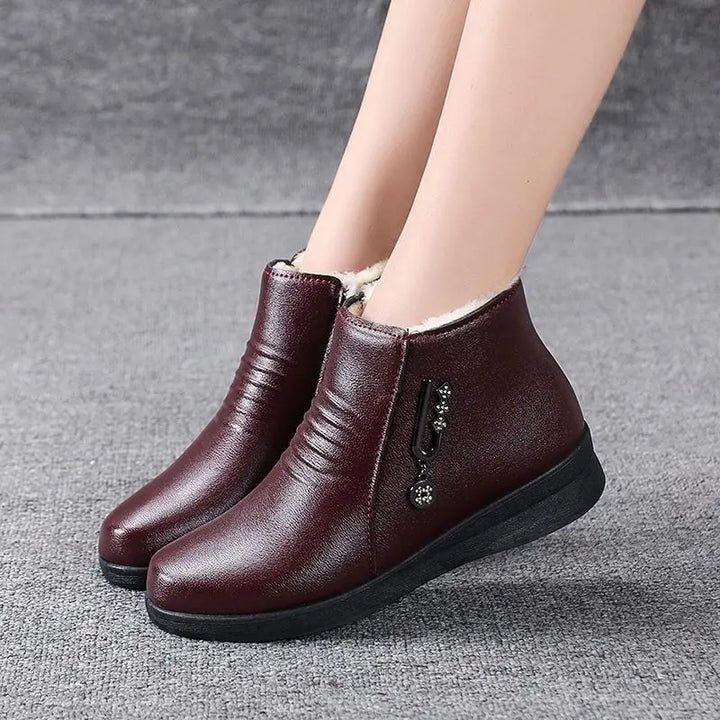 Elegant short winter boots for women